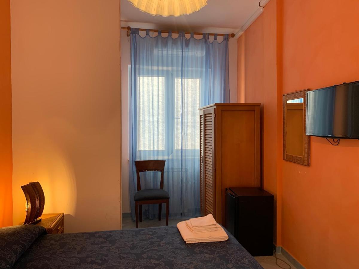 Hotel Ortensia Ponza Exterior photo