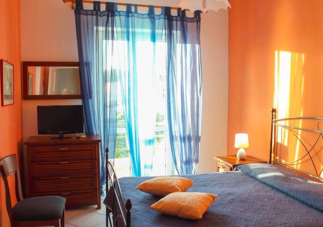 Hotel Ortensia Ponza Exterior photo