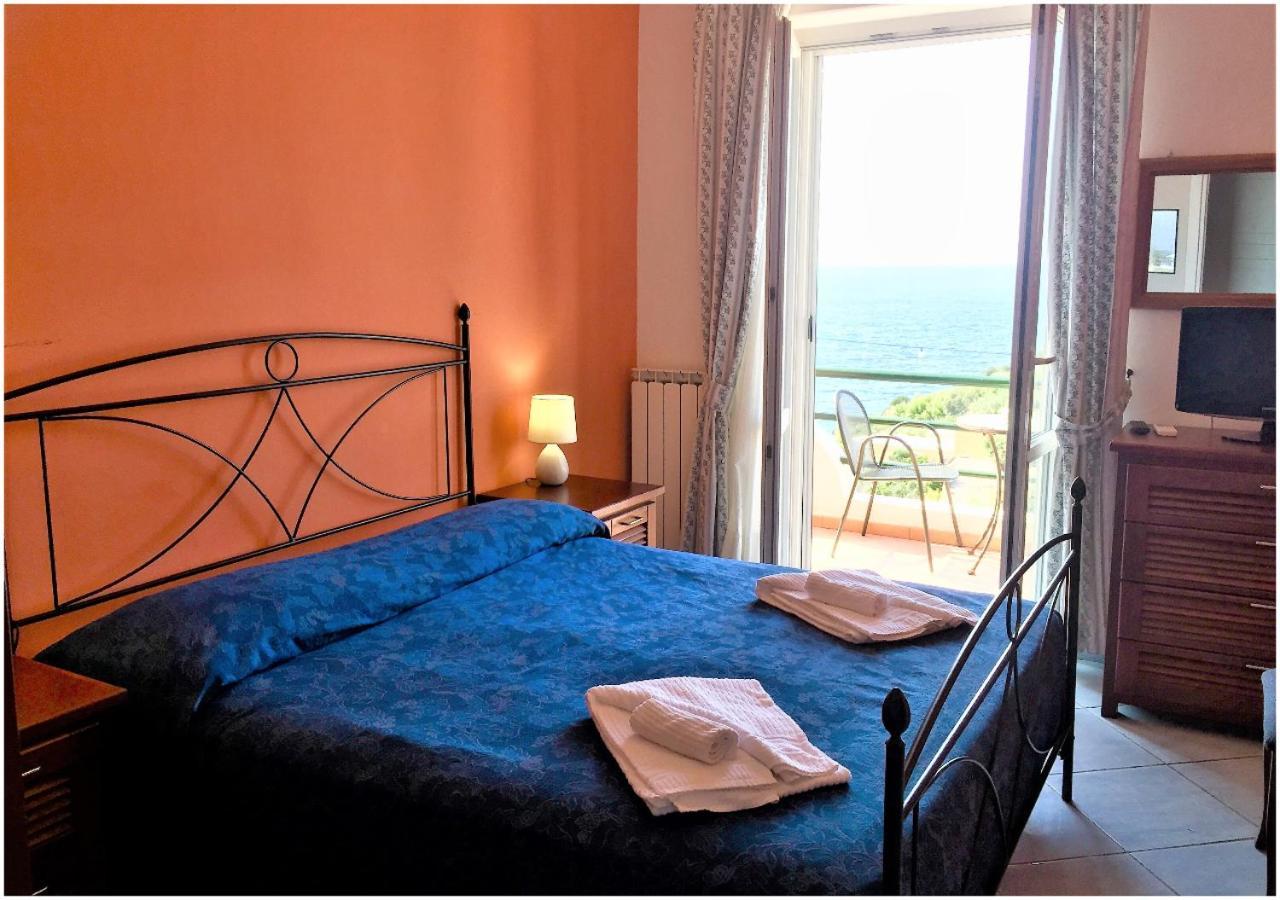 Hotel Ortensia Ponza Exterior photo